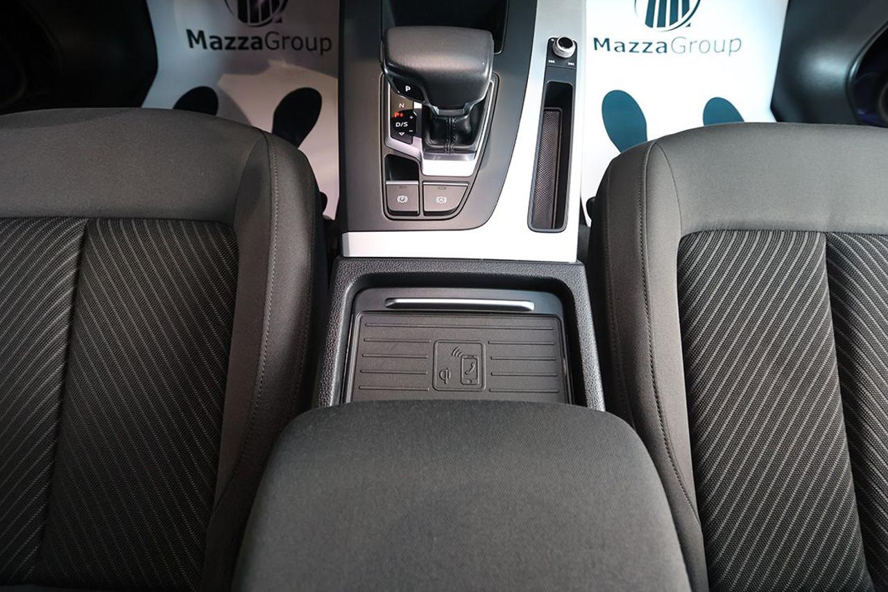 AUDI Q5 40 TDI Quattro S-Tronic Business Advanced - 42