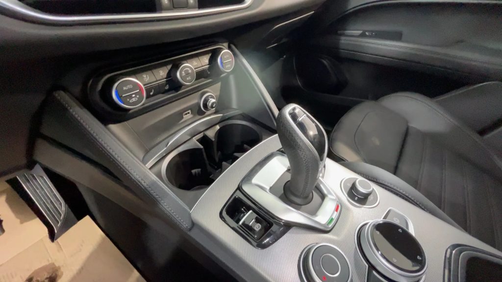 ALFA ROMEO Stelvio 2.2 TD 210 CV AT8 Q4 Veloce + Tetto - 11