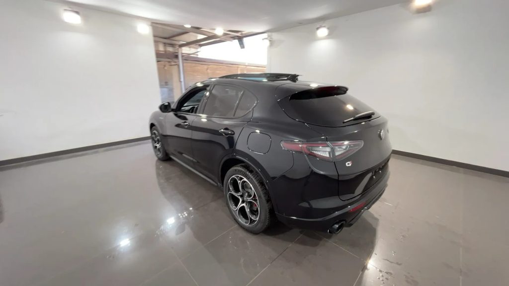 ALFA ROMEO Stelvio 2.2 TD 210 CV AT8 Q4 Veloce + Tetto - 4