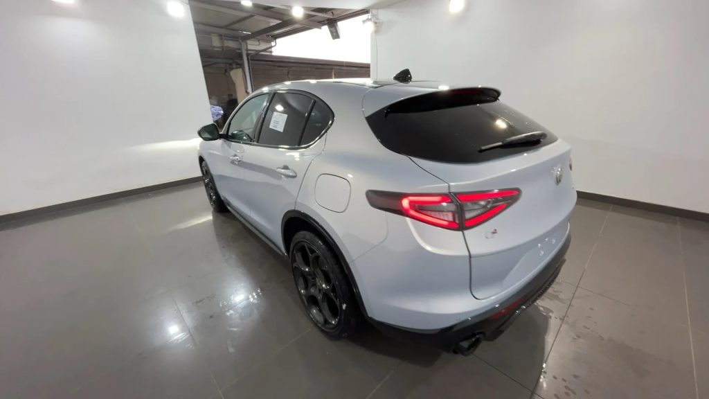 ALFA ROMEO Stelvio 2.2 TD 210 CV AT8 Q4 Veloce + Tetto - 3