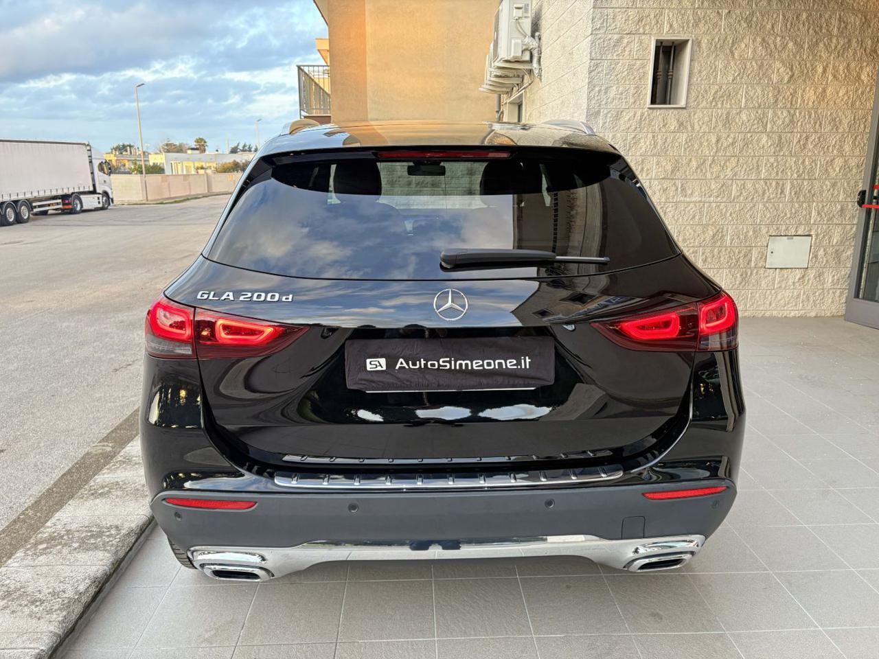 MERCEDES-BENZ GLA 200 d Automatic Sport Plus - 6