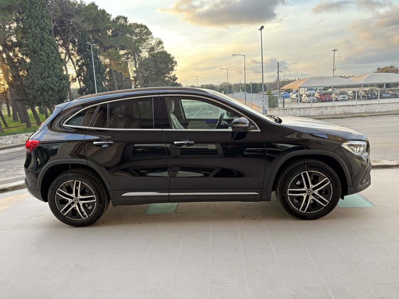 MERCEDES-BENZ GLA 200 d Automatic Sport Plus - 4