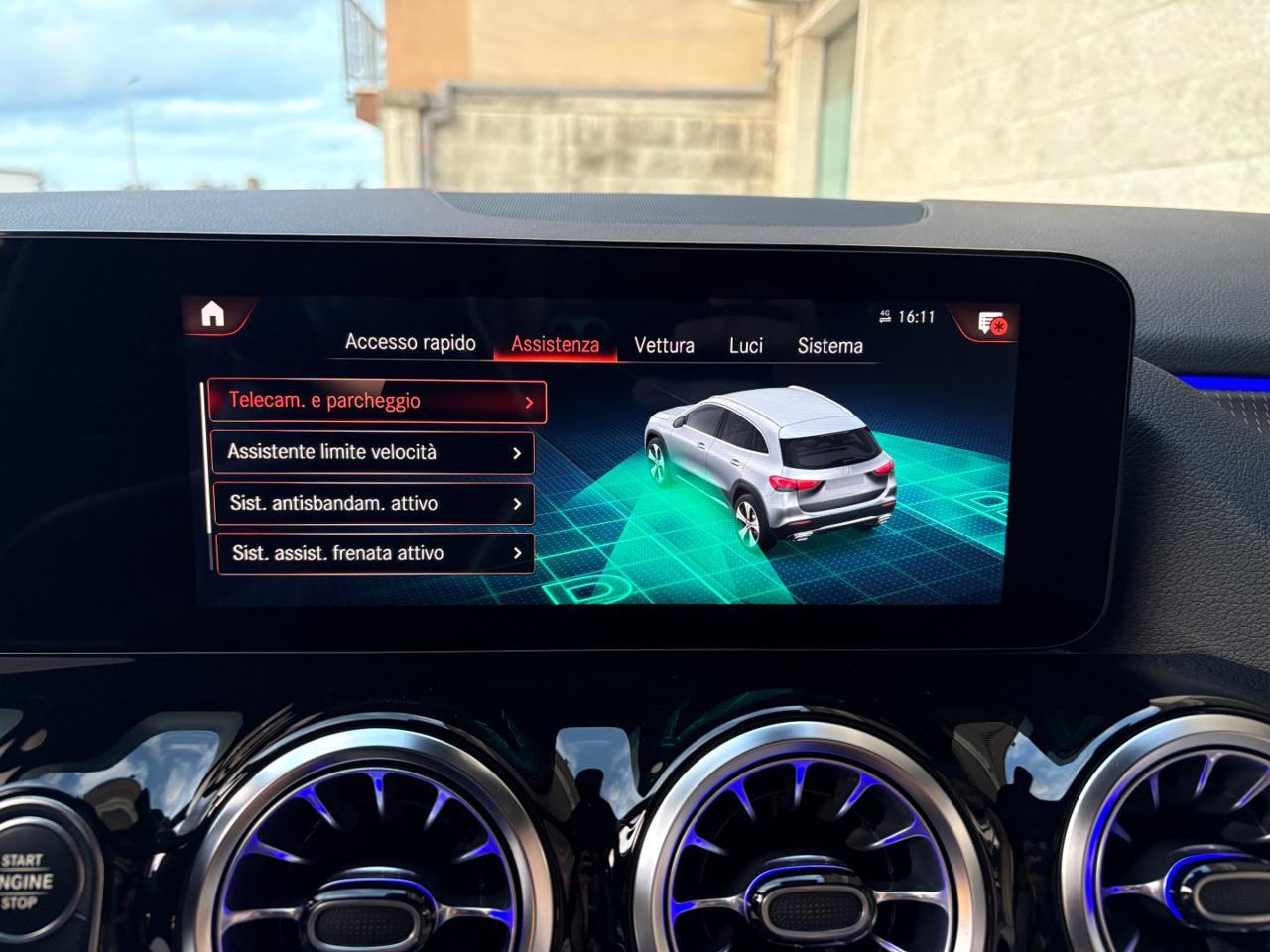 MERCEDES-BENZ GLA 200 d Automatic Sport Plus - 47