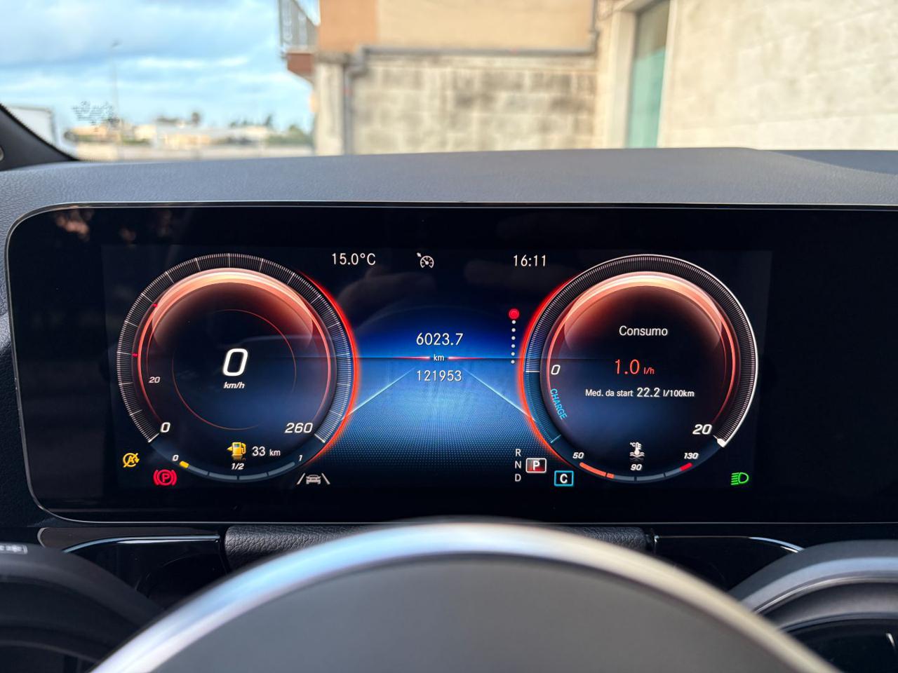 MERCEDES-BENZ GLA 200 d Automatic Sport Plus - 36