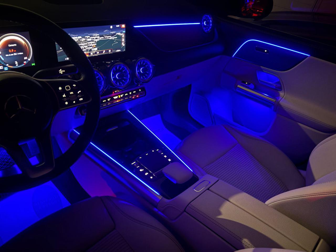 MERCEDES-BENZ GLA 200 d Automatic Sport Plus - 41