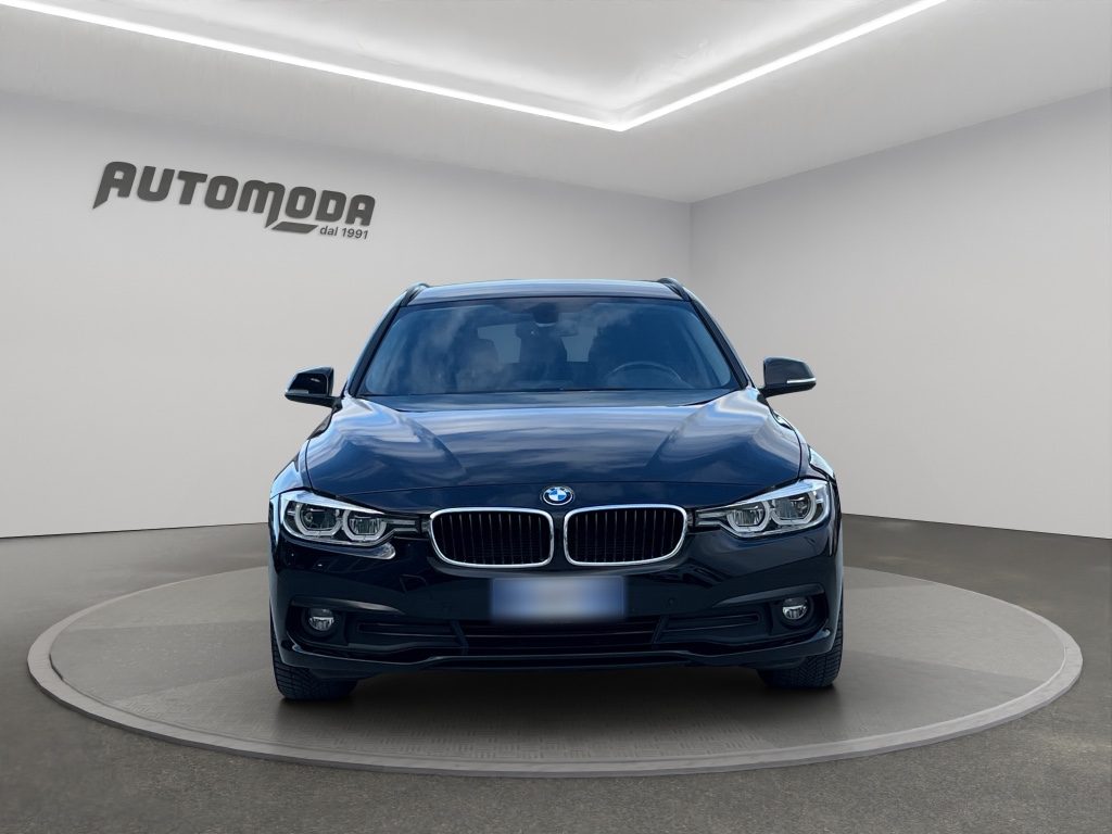 BMW 318 Touring Auto - 2