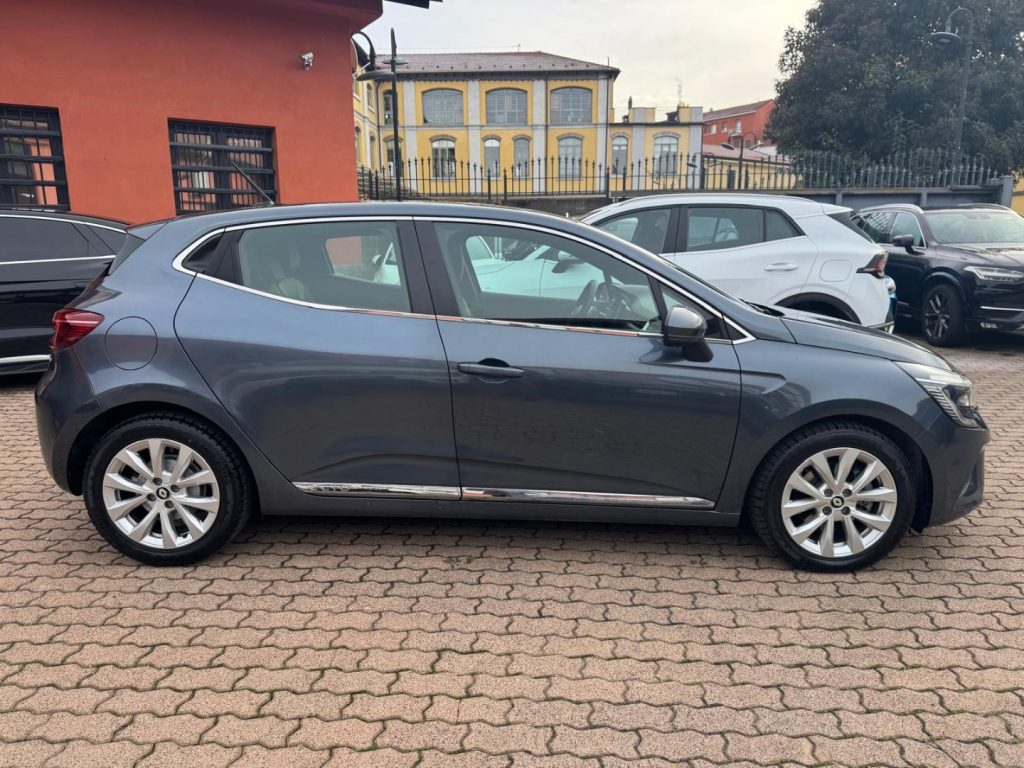 RENAULT Clio Full Hybrid E-Tech 140 CV INTENSE - 6