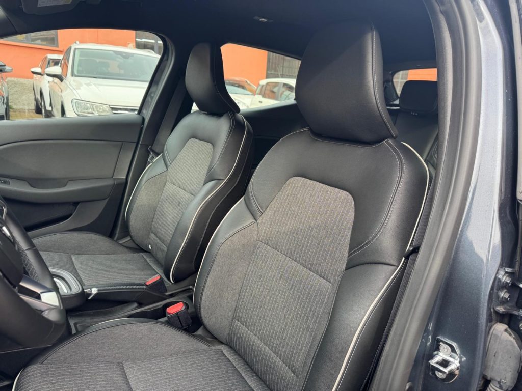 RENAULT Clio Full Hybrid E-Tech 140 CV INTENSE - 18