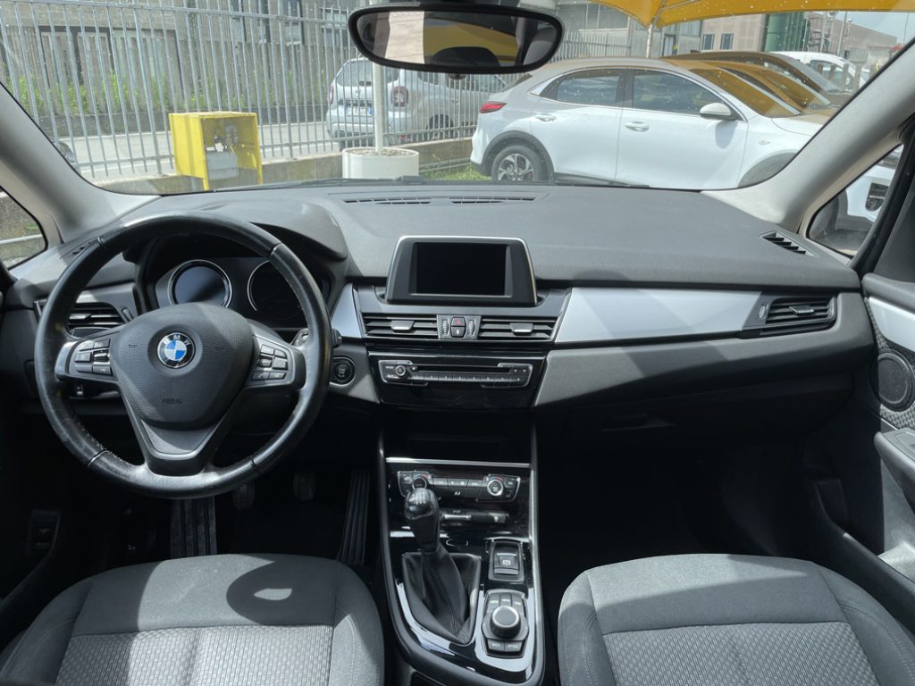 BMW 216 d Gran Tourer Advantage - 25