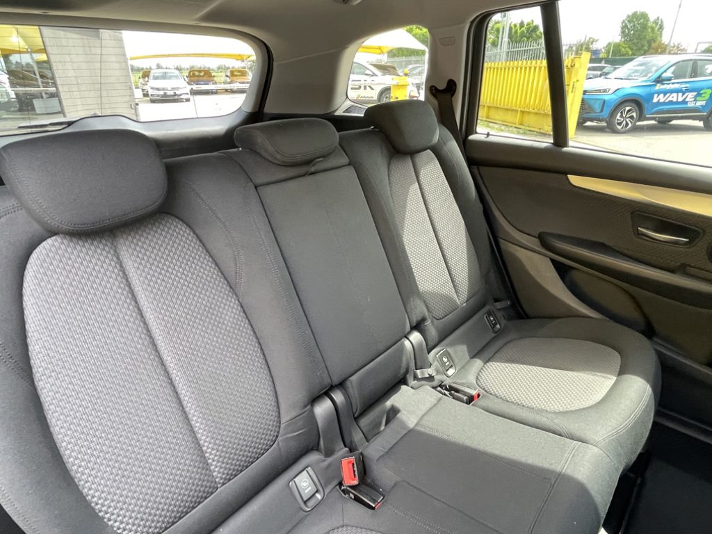 BMW 216 d Gran Tourer Advantage - 28