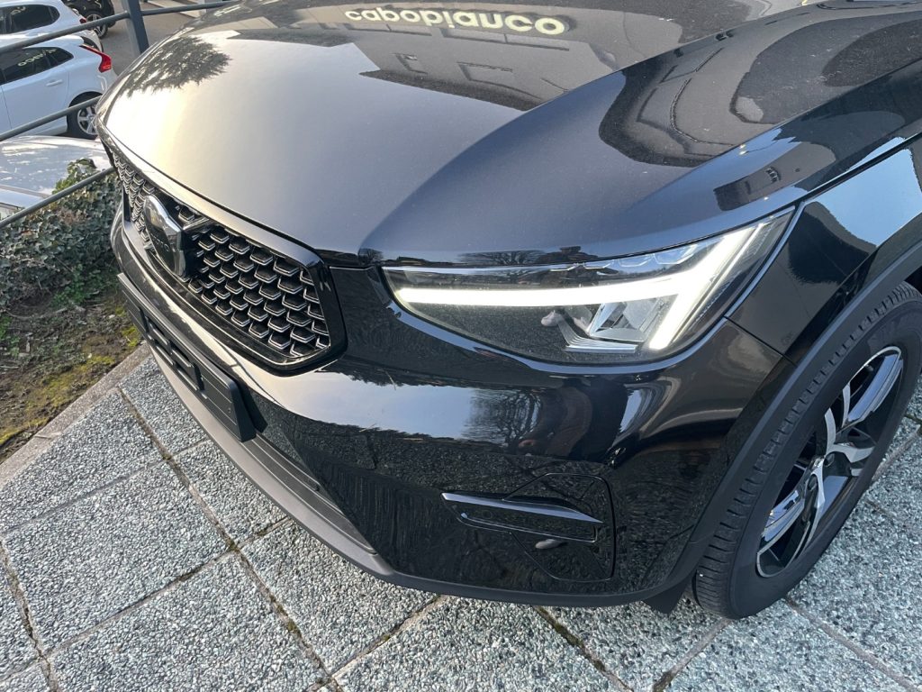 VOLVO XC40 B3 automatico Plus Dark KM0 PREZZO REALE - 3