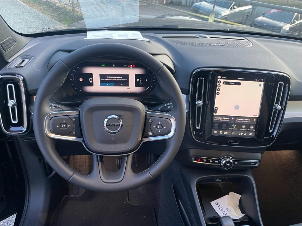 VOLVO XC40 B3 automatico Plus Dark KM0 PREZZO REALE - 13
