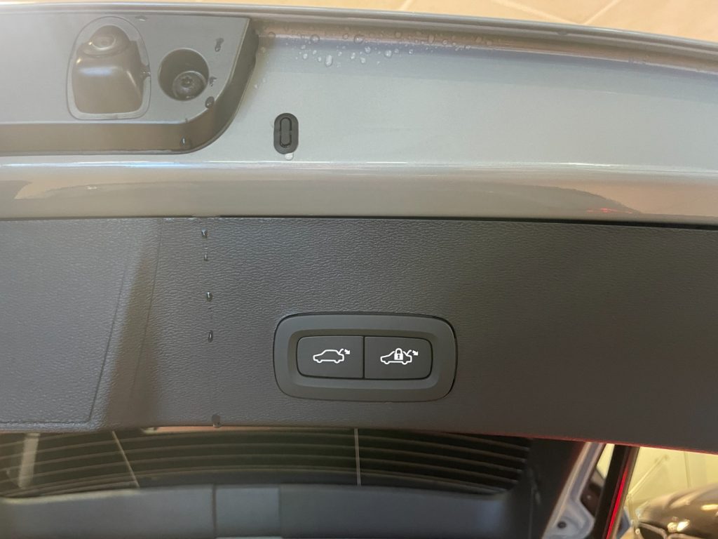 VOLVO XC40 B3 automatico Plus Dark KM0 PREZZO REALE - 15