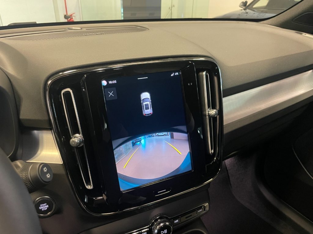 VOLVO XC40 B3 automatico Plus Dark KM0 PREZZO REALE - 14