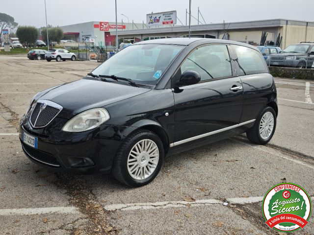 LANCIA Ypsilon Nero metallizzato