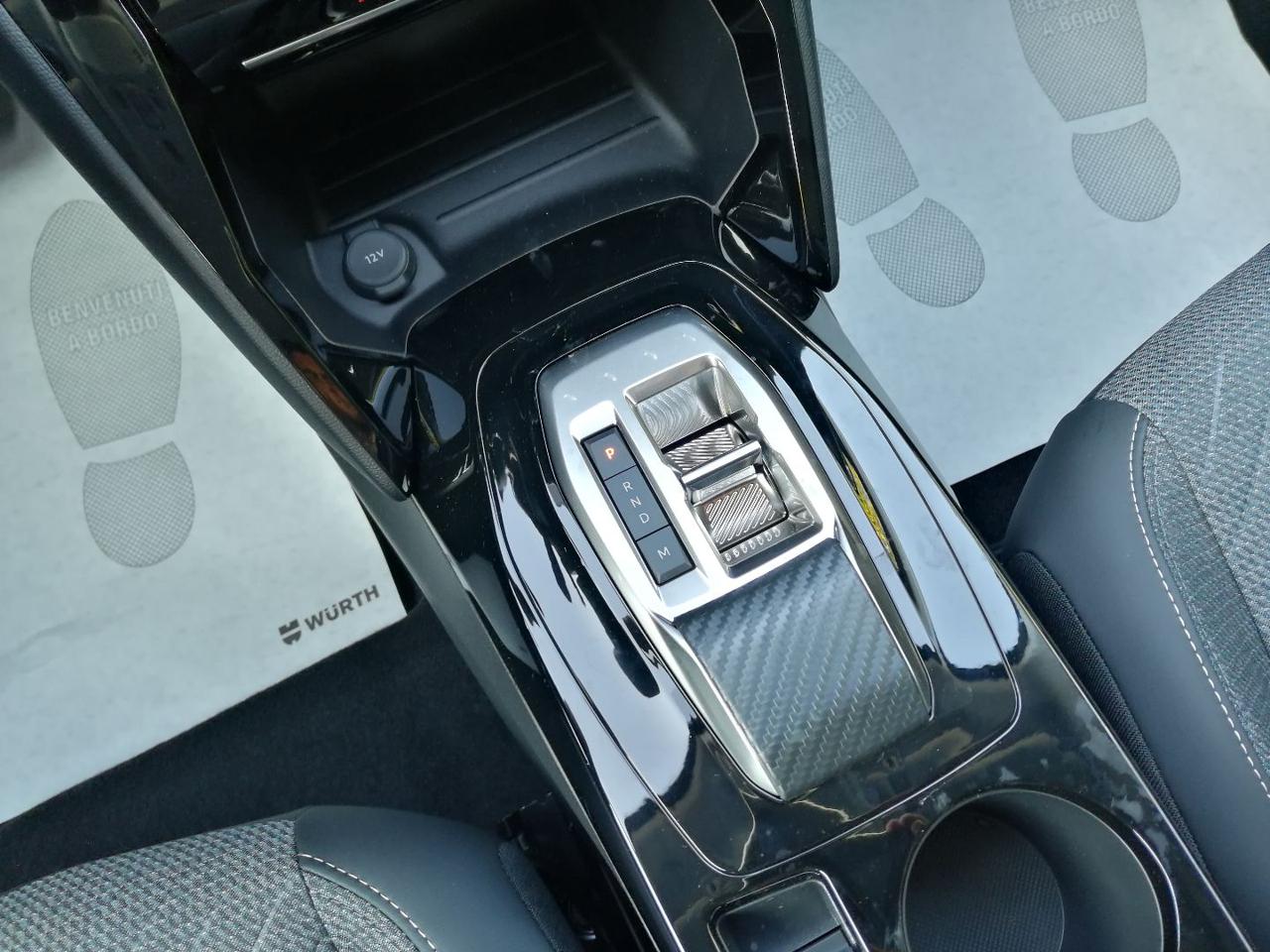 PEUGEOT 208 Hybrid 110 CV e-DCS6 Allure - 20