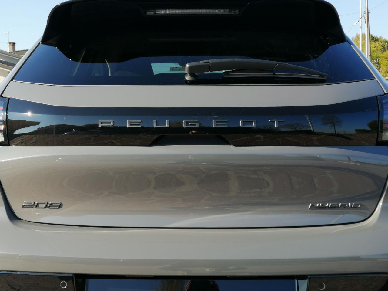 PEUGEOT 208 Hybrid 110 CV e-DCS6 Allure - 4