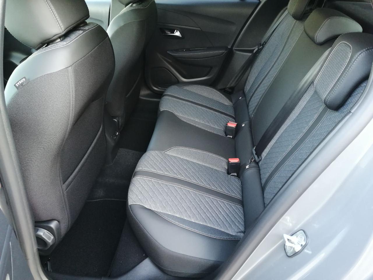 PEUGEOT 208 Hybrid 110 CV e-DCS6 Allure - 9