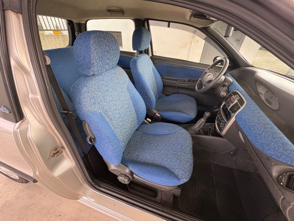 LANCIA Y 1.1i cat Elefantino Blu PRIMO PREZZZO - 12