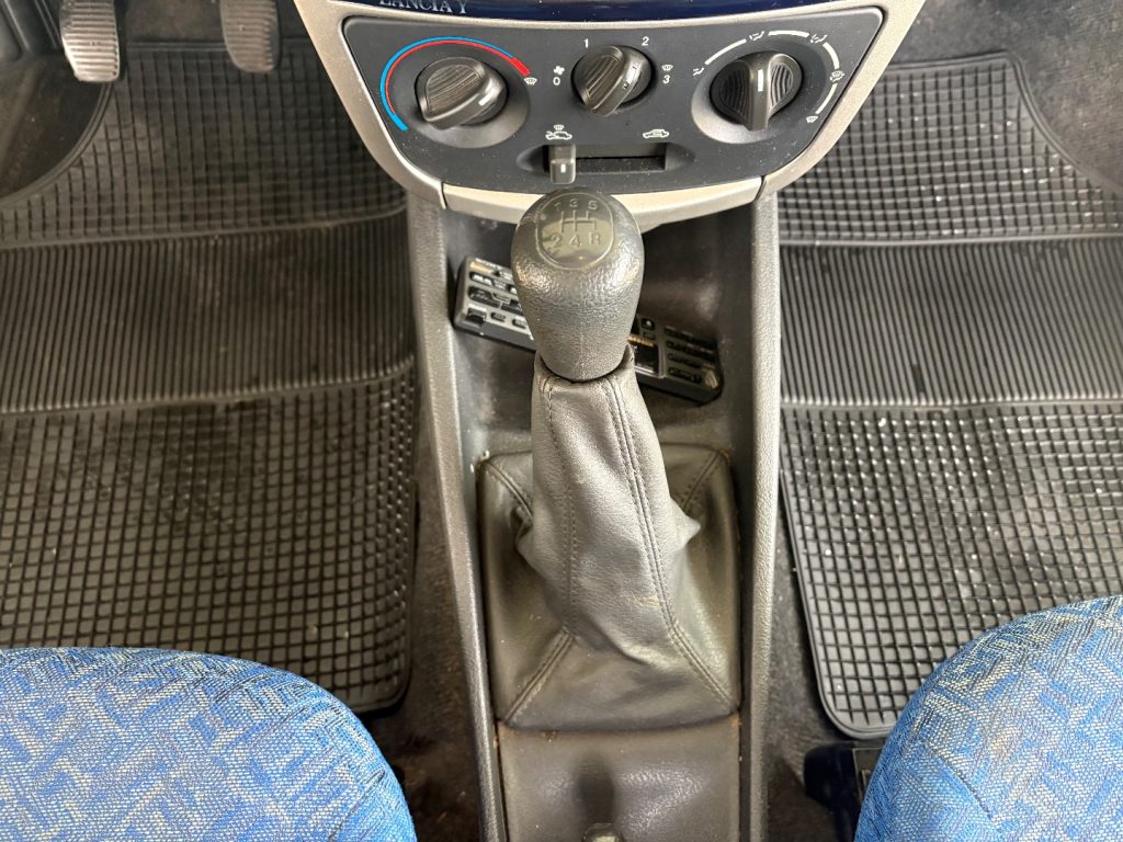 LANCIA Y 1.1i cat Elefantino Blu PRIMO PREZZZO - 18