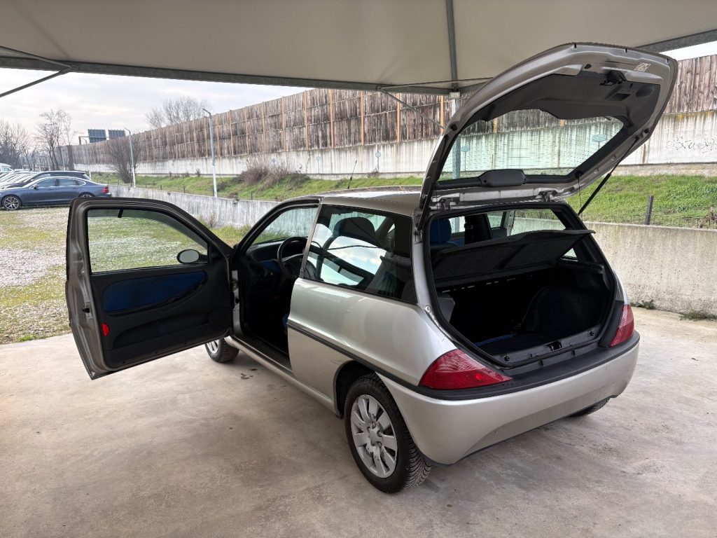 LANCIA Y 1.1i cat Elefantino Blu PRIMO PREZZZO - 31