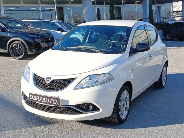 LANCIA Ypsilon Bianco pastello