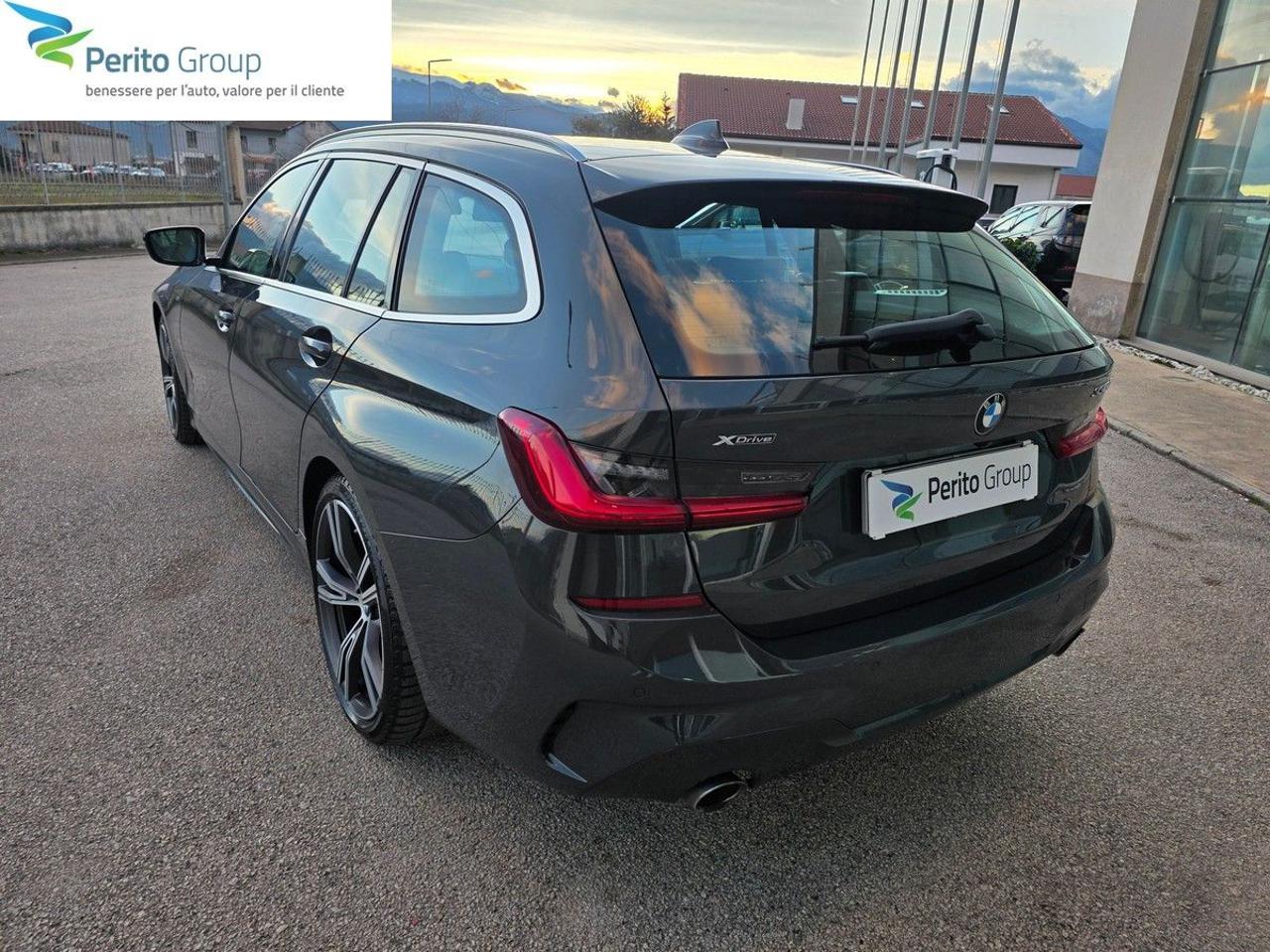 BMW 330 d 48V Touring Msport - 3