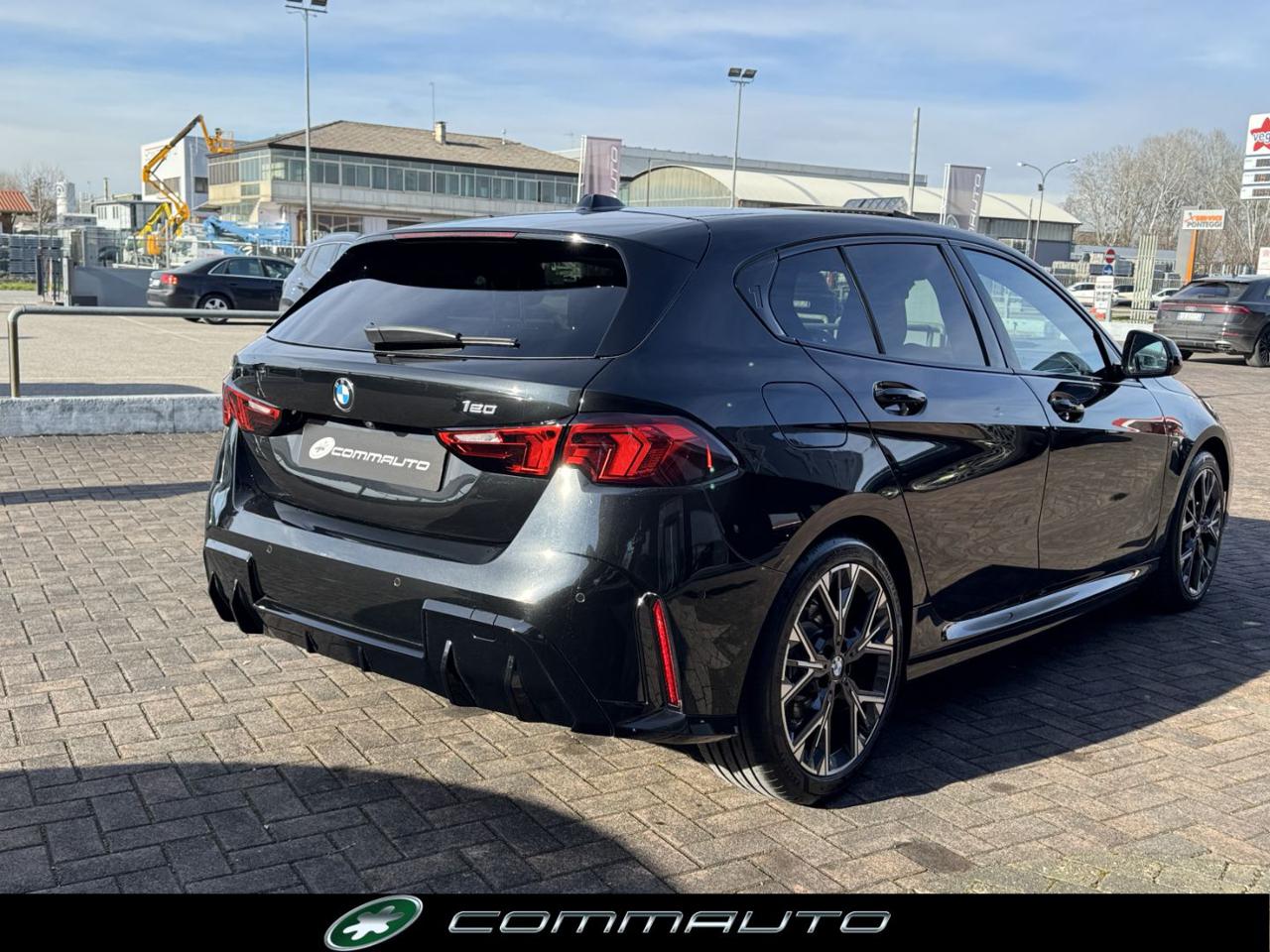 BMW 120 48V MSport Design - 4