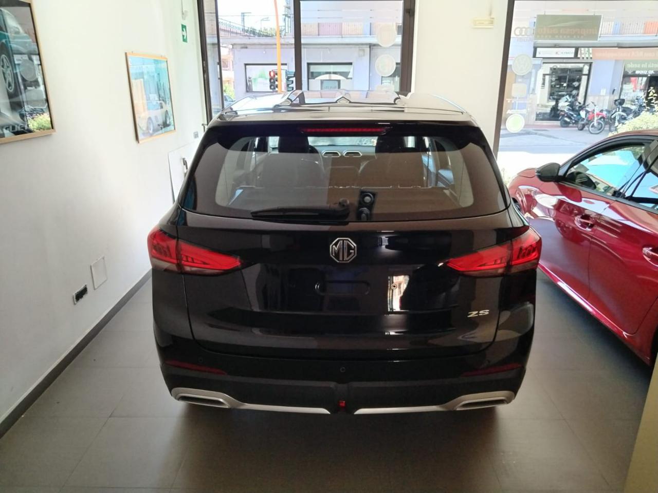 MG ZS 1.5 Standard - 18