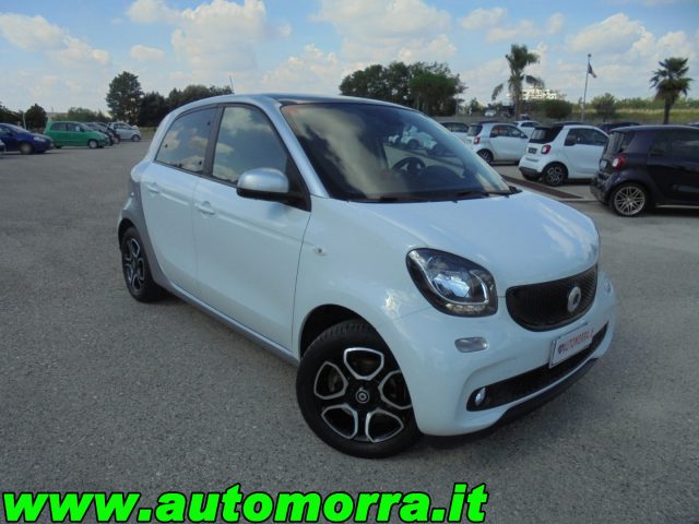 SMART ForFour Bianco pastello