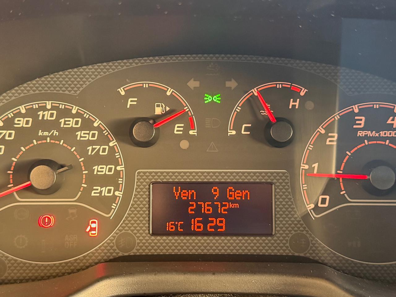 FIAT Qubo 1.4 8V 77 CV Lounge (NESSUN VINCOLO) - 14