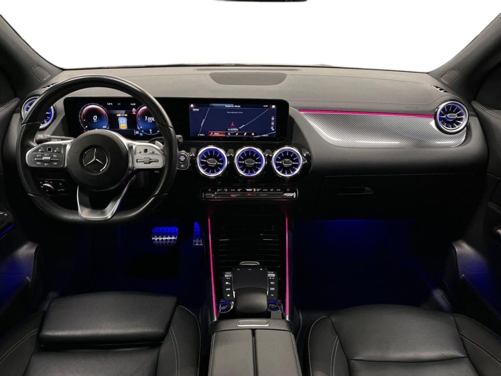 MERCEDES-BENZ GLA 200 d Automatic Premium - 9