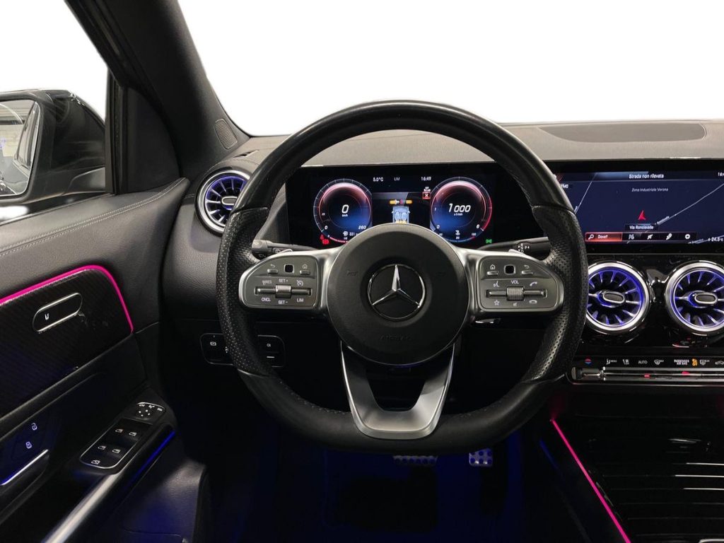 MERCEDES-BENZ GLA 200 d Automatic Premium - 11