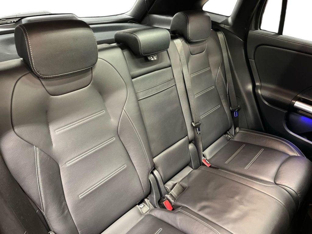 MERCEDES-BENZ GLA 200 d Automatic Premium - 16