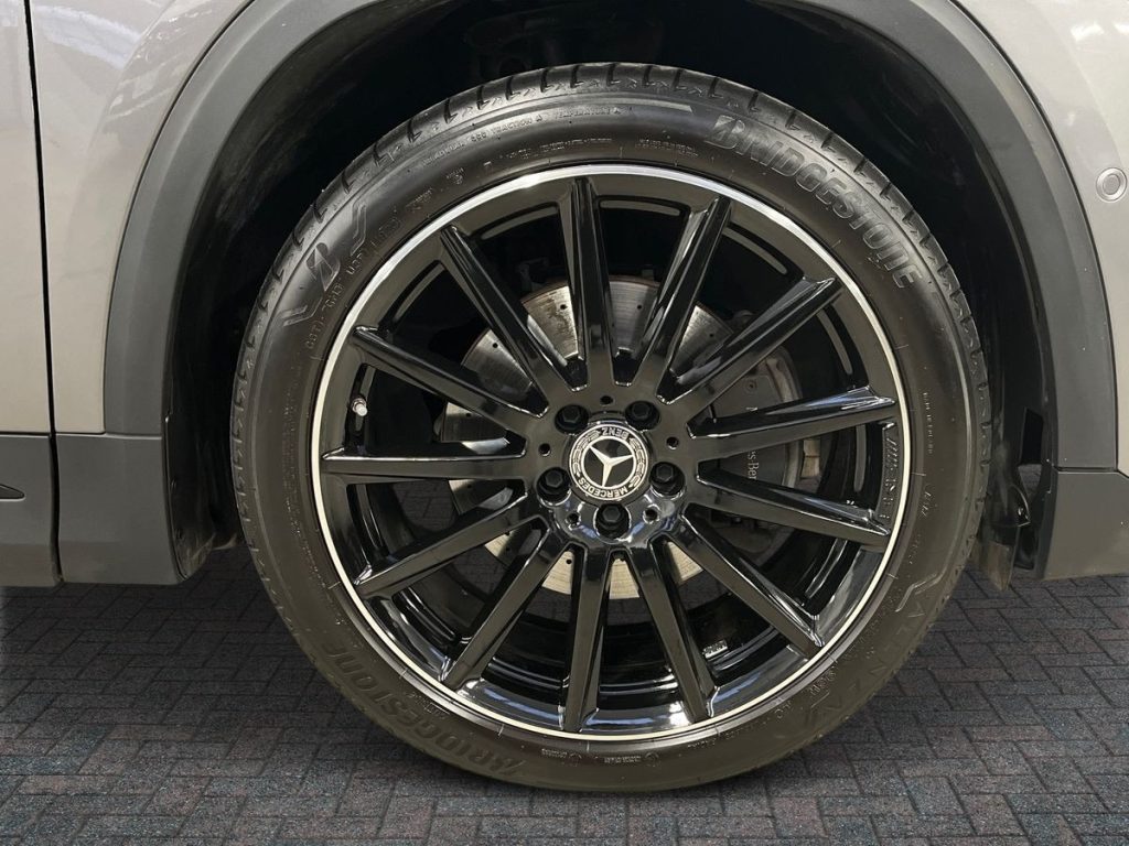 MERCEDES-BENZ GLA 200 d Automatic Premium - 7