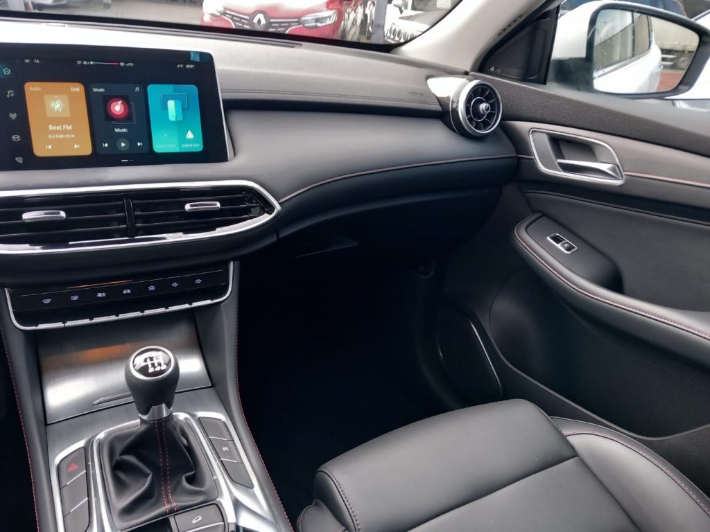 MG HS 1.5T-GDI Comfort - 24