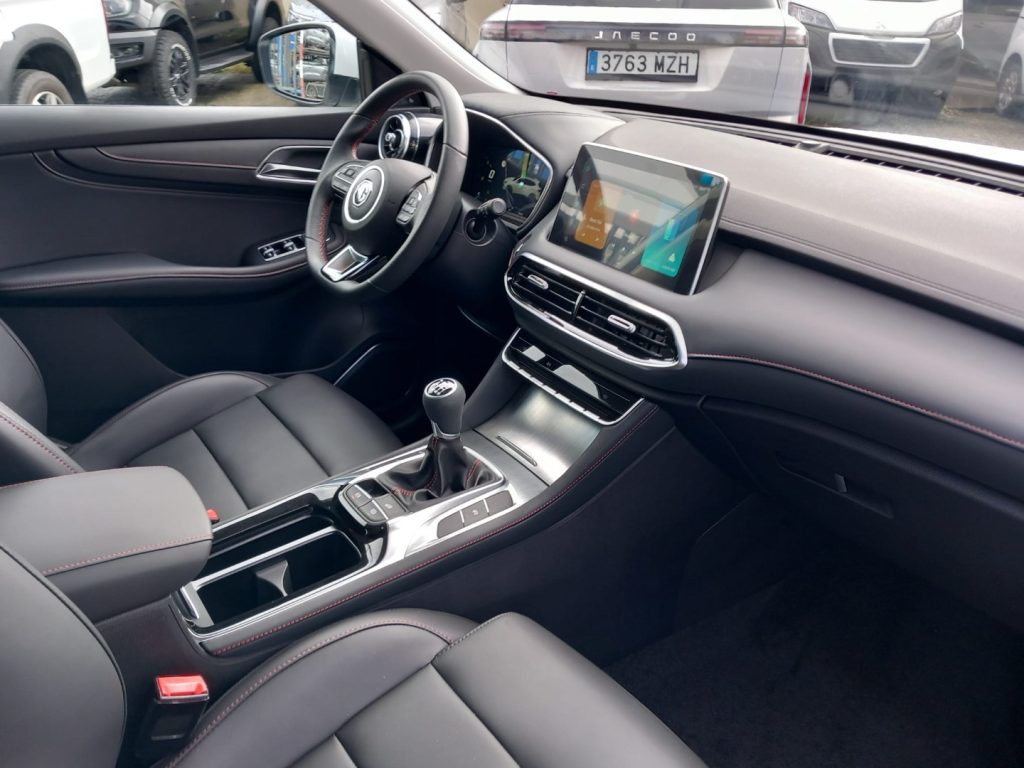 MG HS 1.5T-GDI Comfort - 18