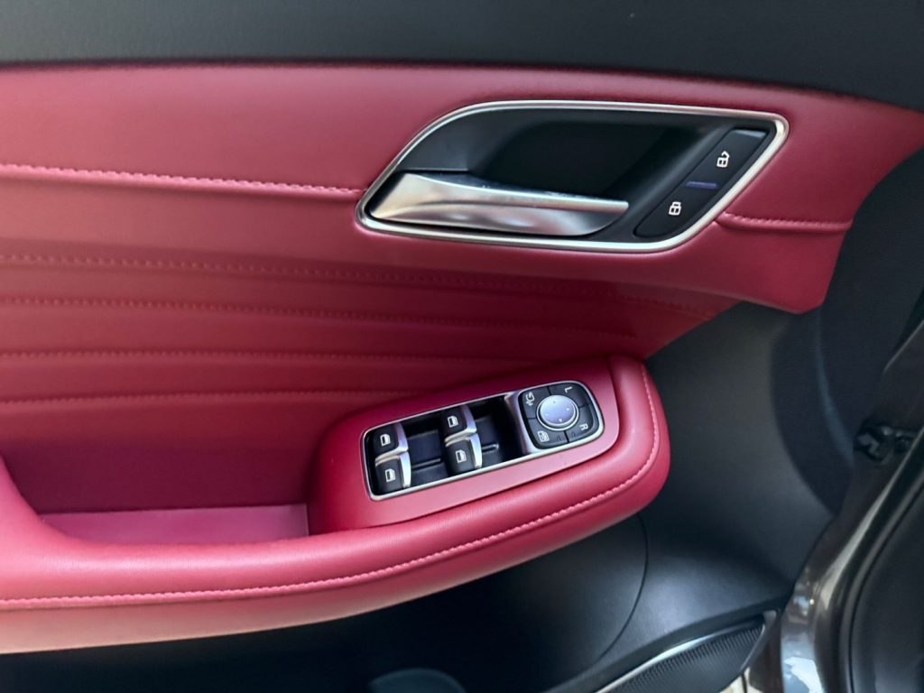 MG HS 1.5T-GDI Luxury - 27