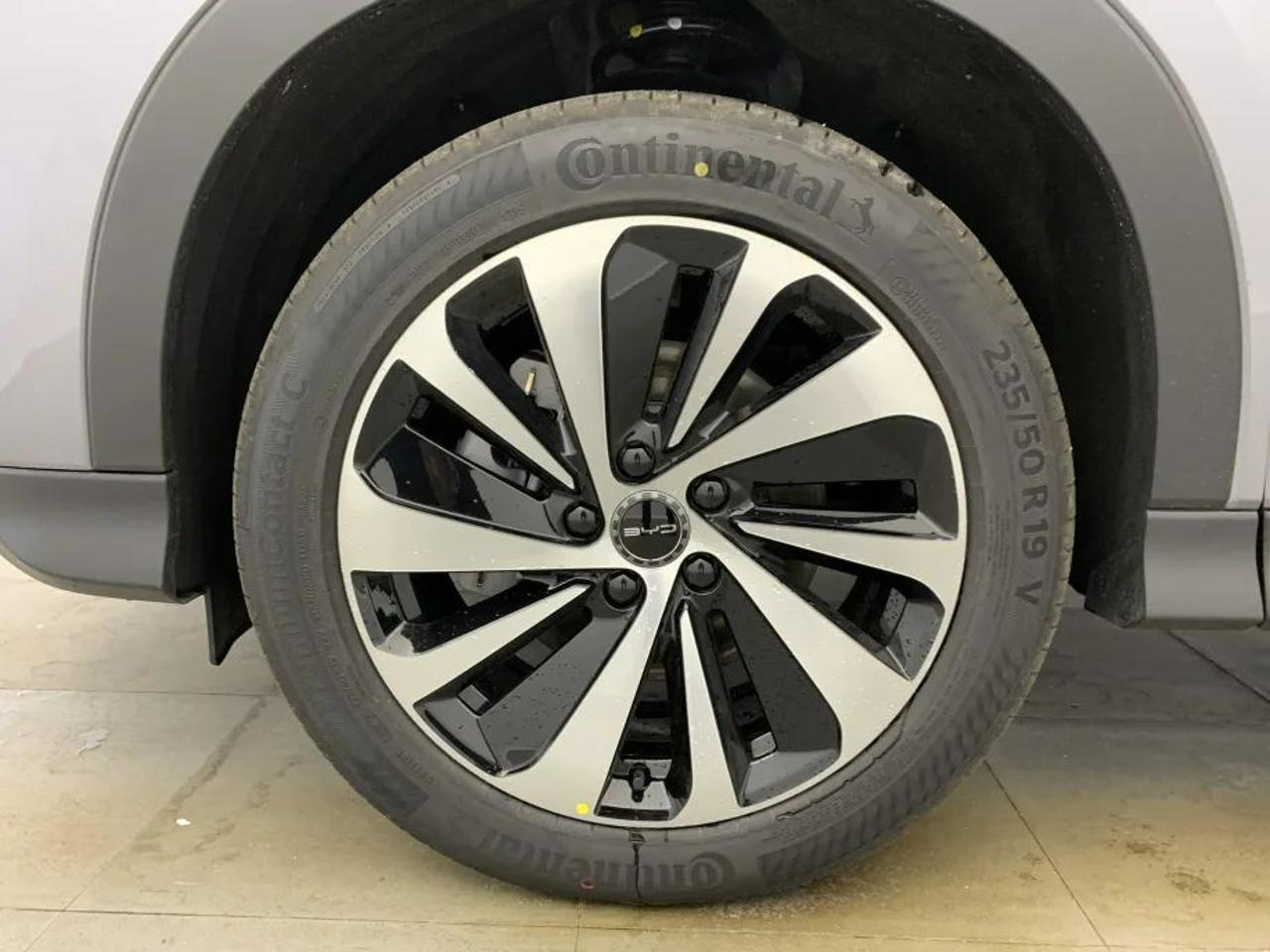 BYD Seal U DM-i 1.5 218 CV PHEV Comfort - 21