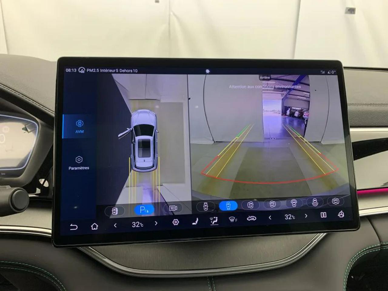 BYD Seal U DM-i 1.5 218 CV PHEV Comfort - 10