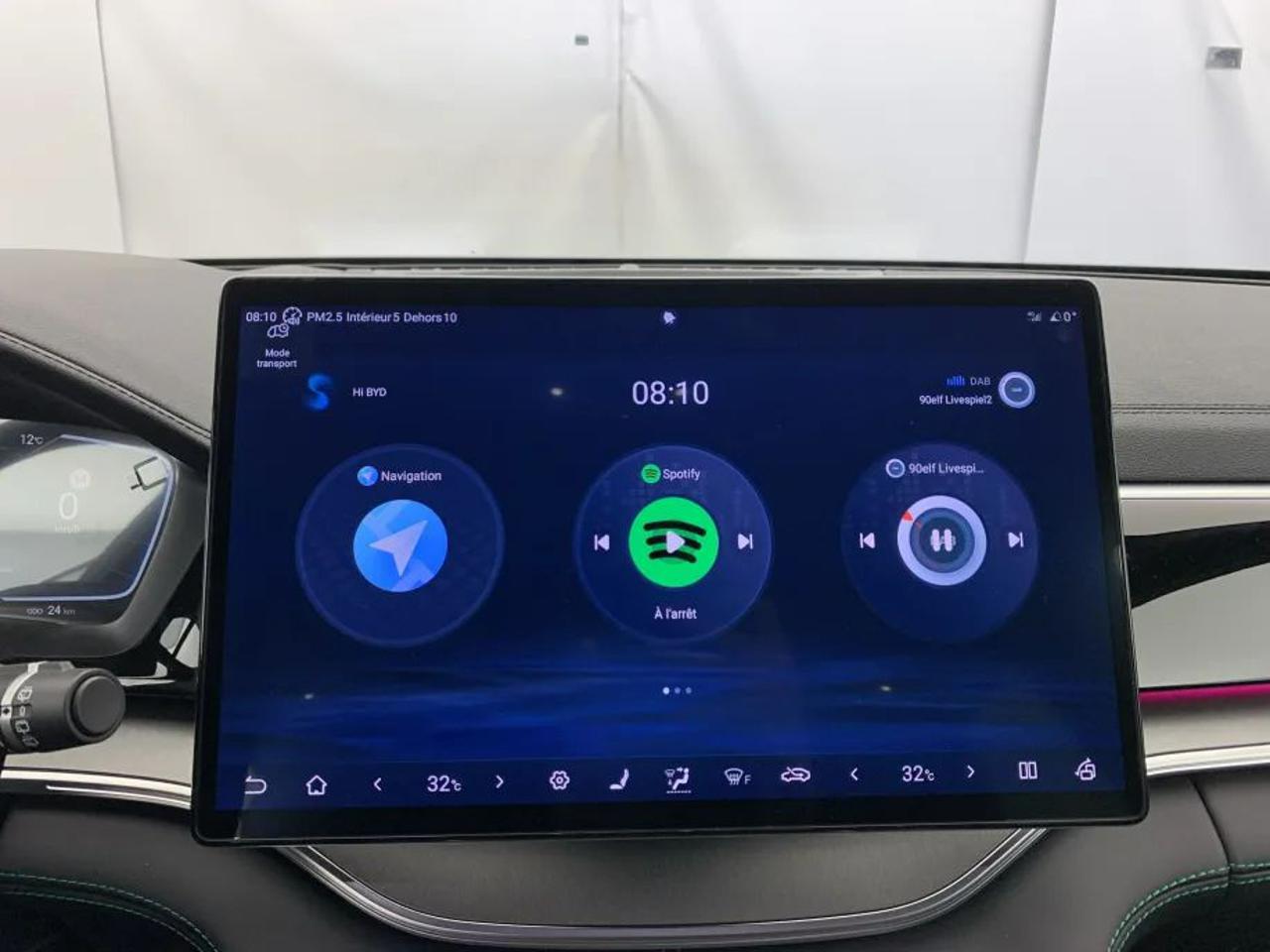 BYD Seal U DM-i 1.5 218 CV PHEV Comfort - 12