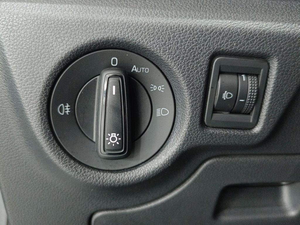 SKODA Kamiq 1.0 TSI 110 CV Ambition - 18