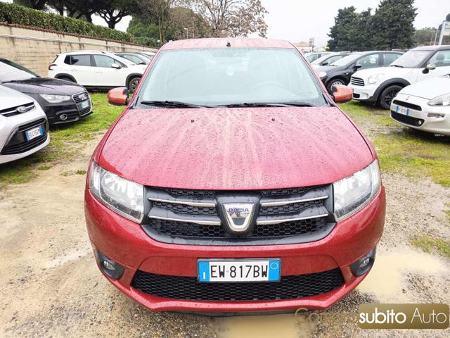 DACIA Sandero Bordeaux pastello