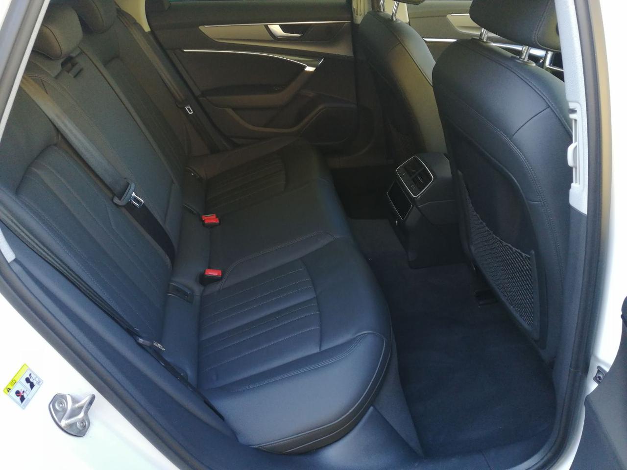 AUDI A6 Avant 40 2.0 TDI quattro ultra S tronic Business - 11