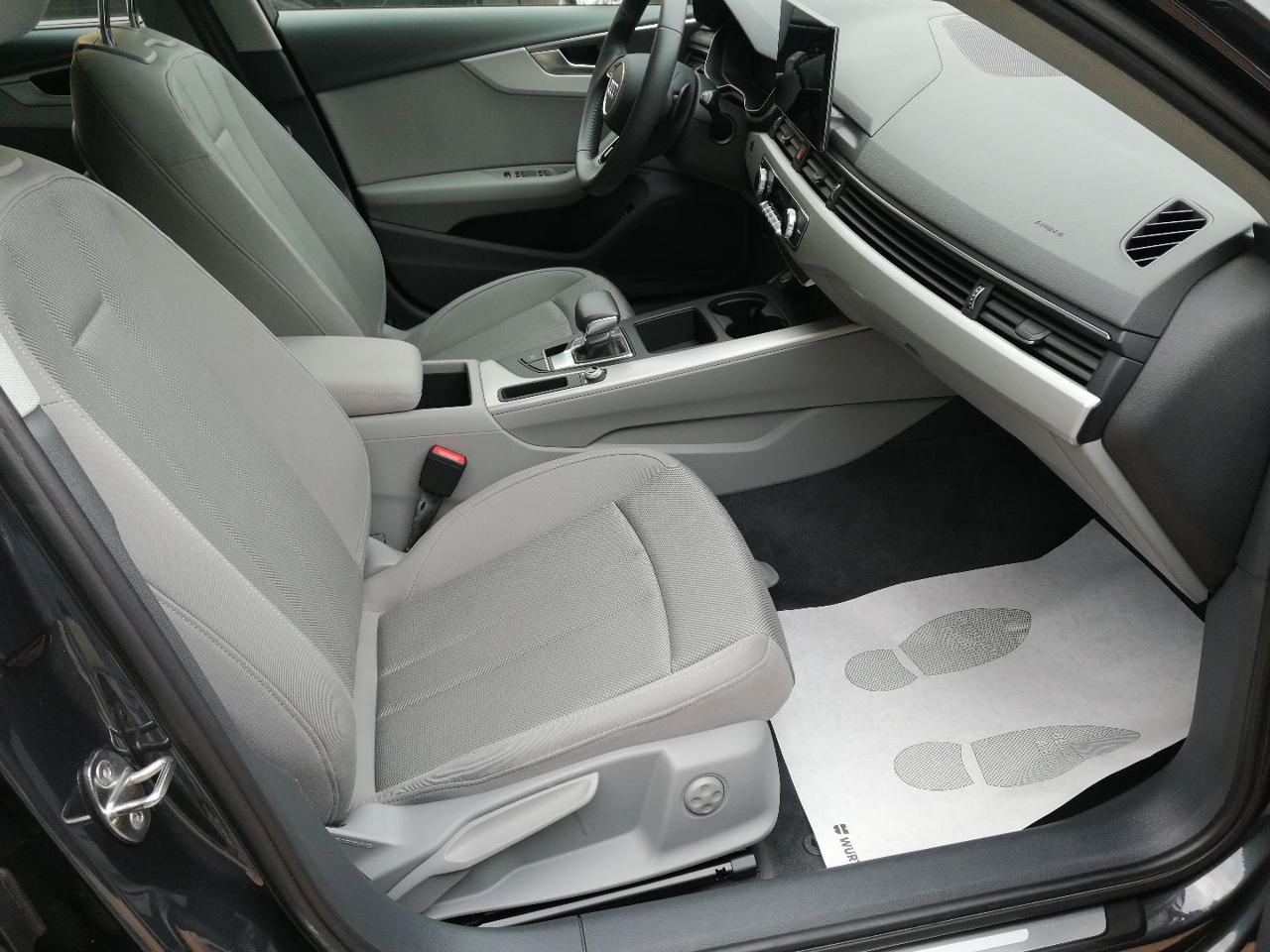 AUDI A4 Avant 35 TDI/163 CV S tronic Business Advanced - 11