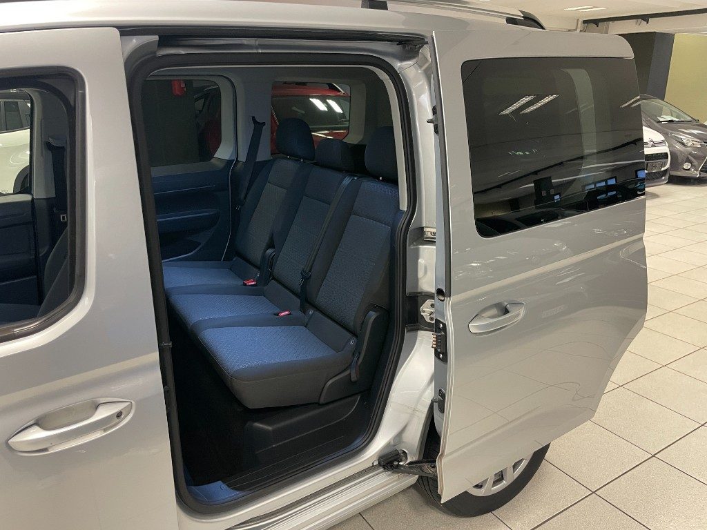 FORD Tourneo Connect 2.0 TD EcoBlue 122 CV Titanium EURO6d - 14