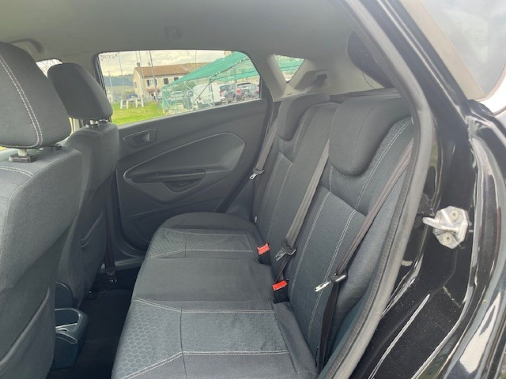 FORD Fiesta 1.4 TDCi 70CV 5 porte Titanium - 16