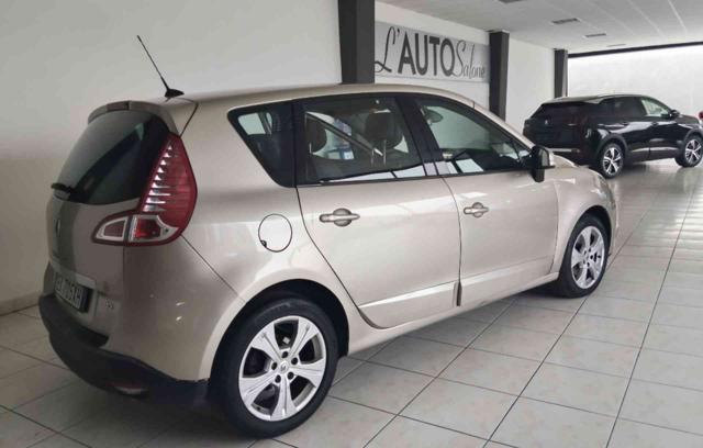 RENAULT Scenic Beige metallizzato