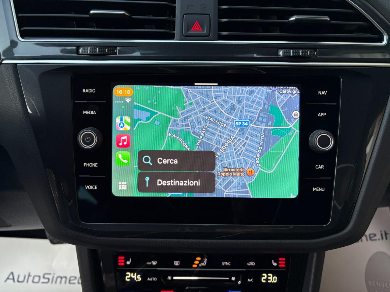 VOLKSWAGEN Tiguan 2.0 TDI 150 CV SCR DSG Life TELECAMERA - 25