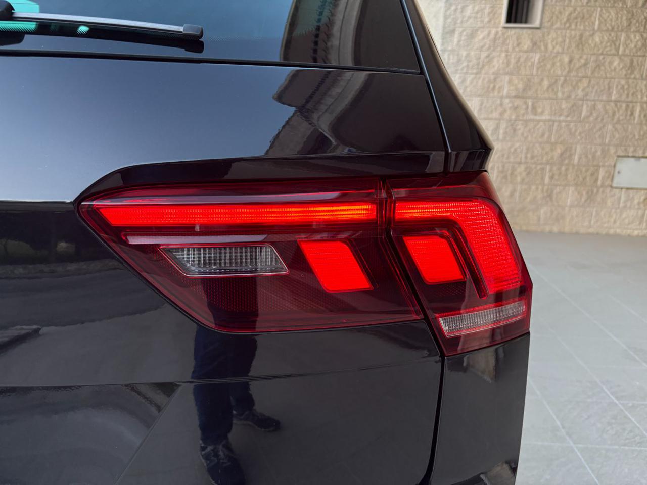 VOLKSWAGEN Tiguan 2.0 TDI 150 CV SCR DSG Life TELECAMERA - 29